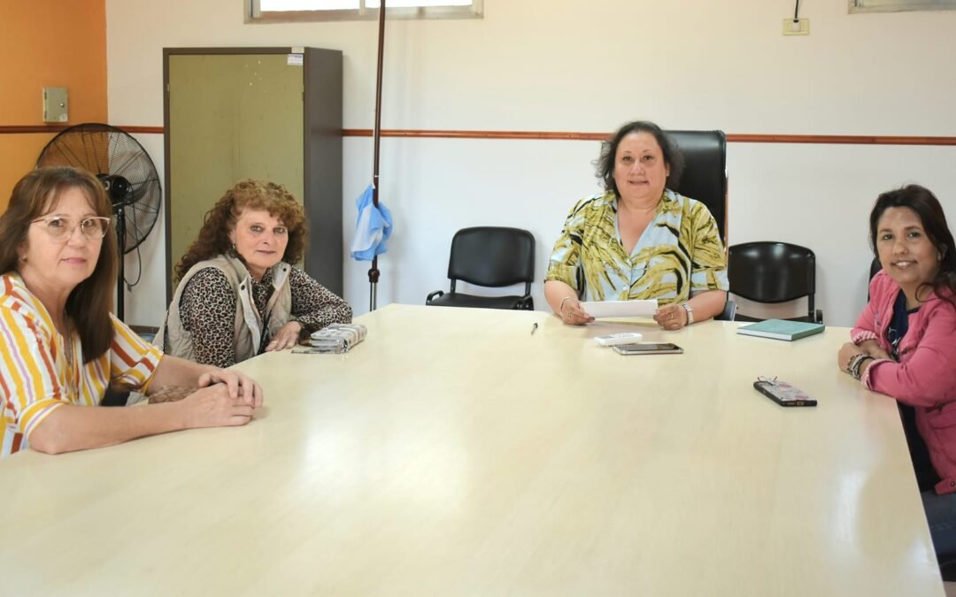 REUNIÓN CON REPRESENTANTES DE IGLESIA CATÓLICA
