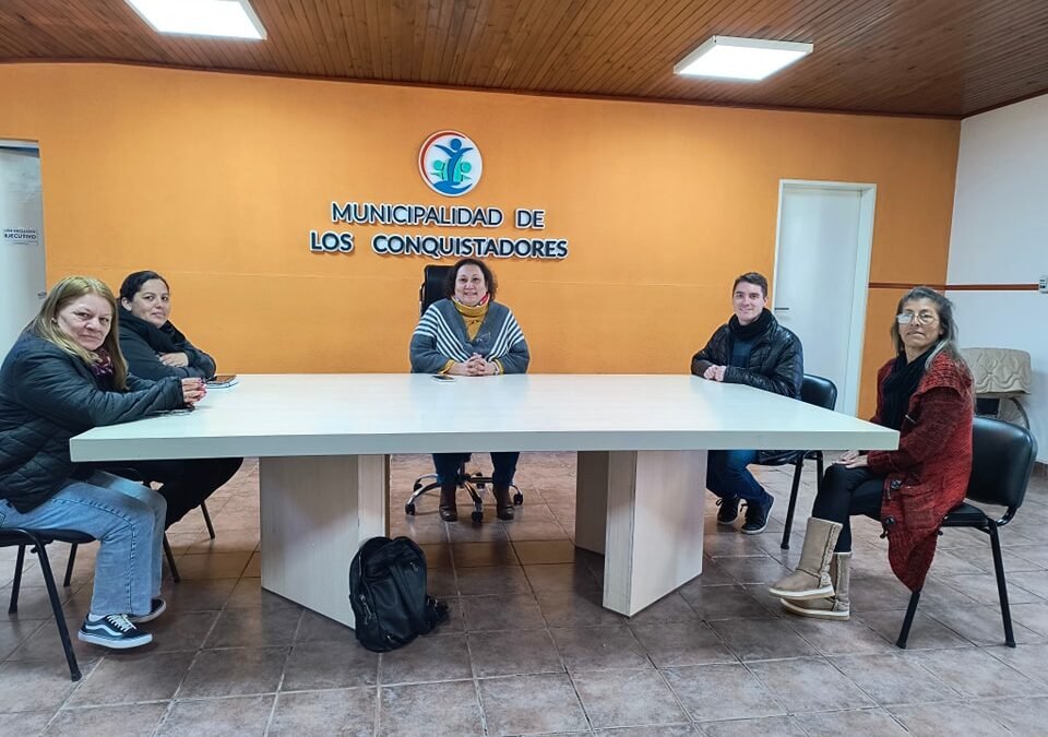 REUNIÓN CON MIEMBROS DEL CLUB SOCIAL