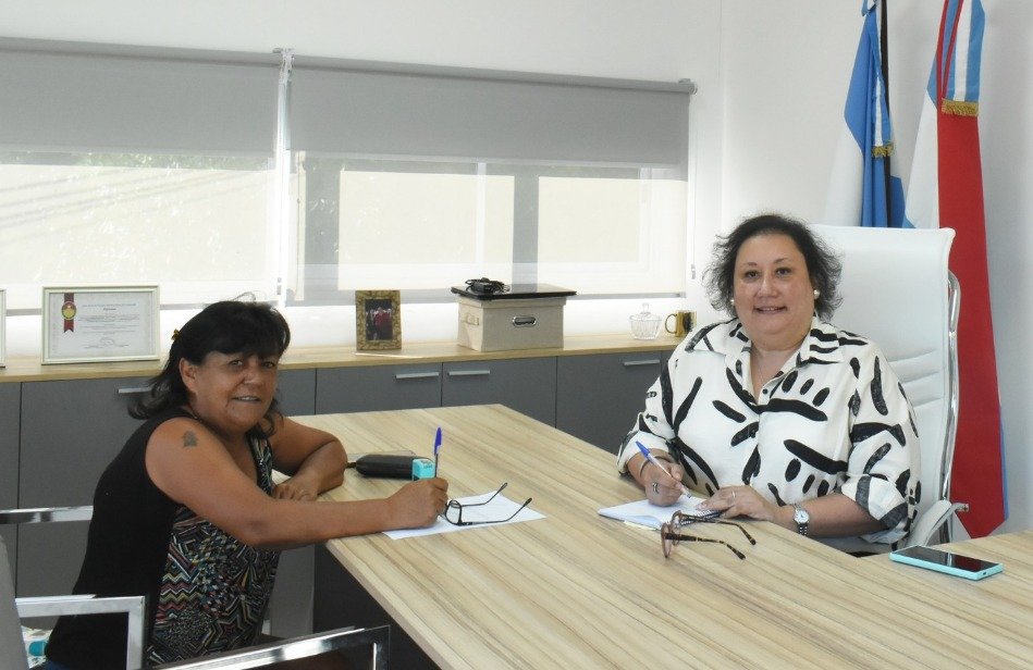 REUNIÓN CON PRESIDENTA DEÑ C.S.R.D.L.C