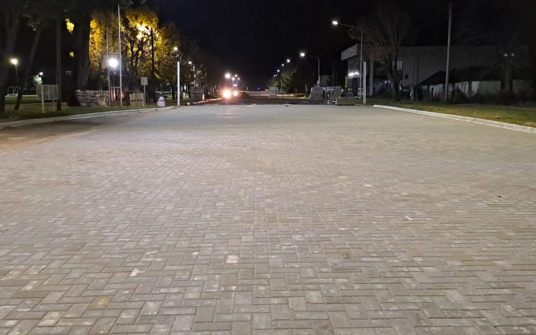 ADOQUINADO CALLE URQUIZA