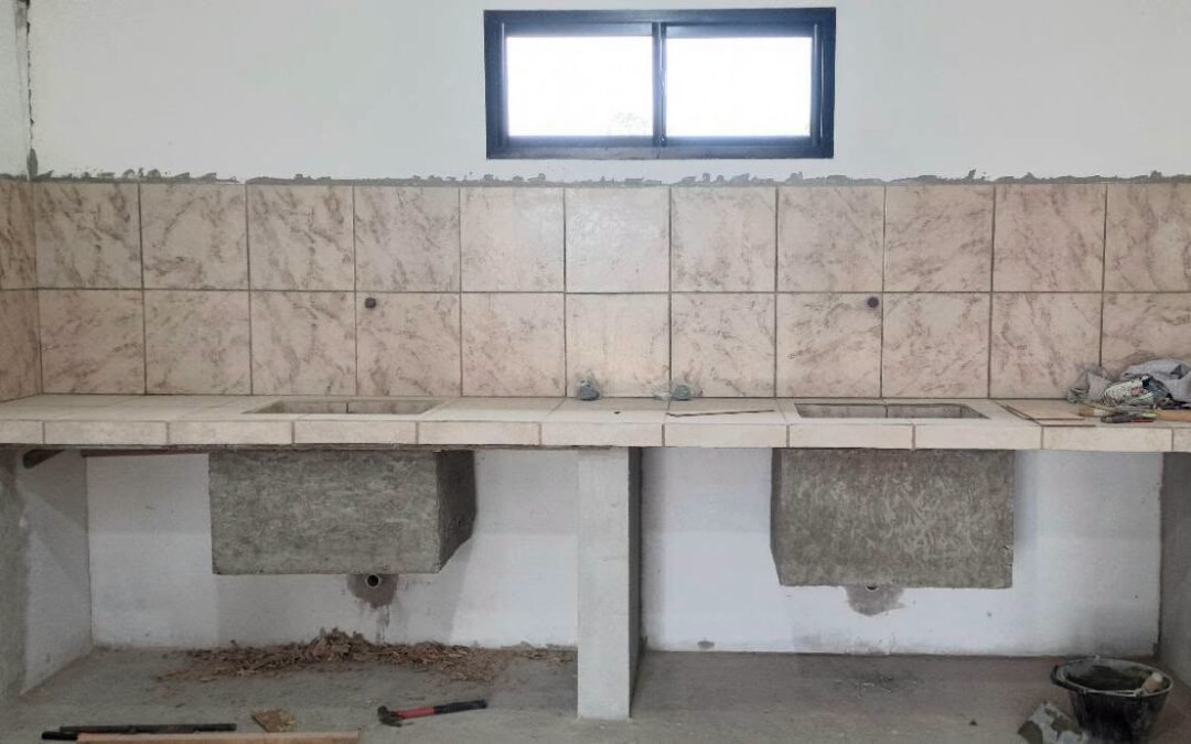TRABAJOS EN SALÓN CULTURAL